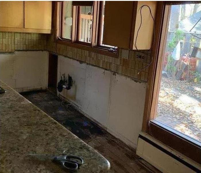 Water damaged kitchen dry and ready for reconstruction
